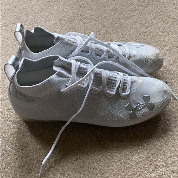 under armour highlight lux mc